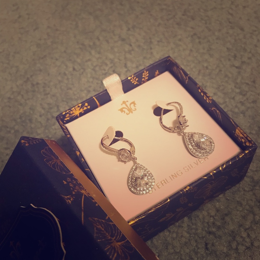 Brand new! Cote D' Argent Sterling Silver Earrings